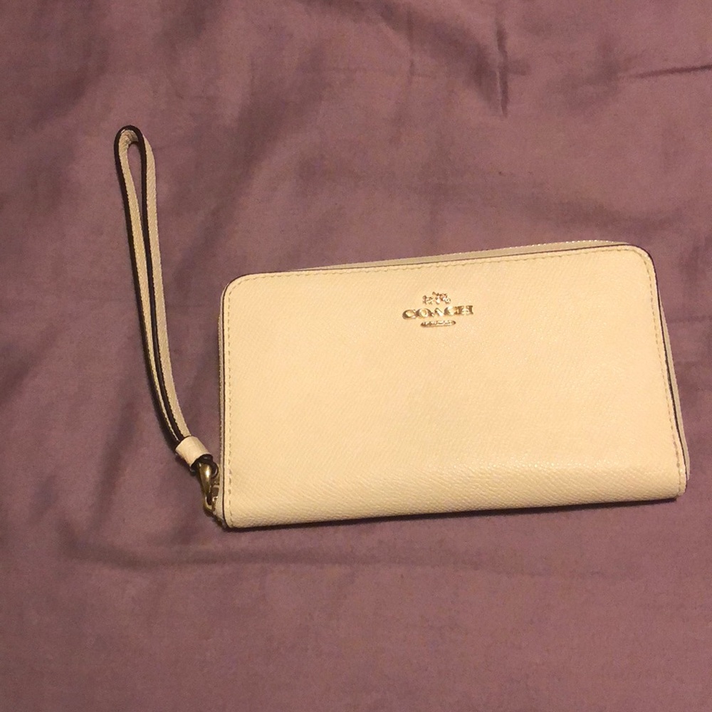 🌸FINAL PRICE 🌸Coach wristlet